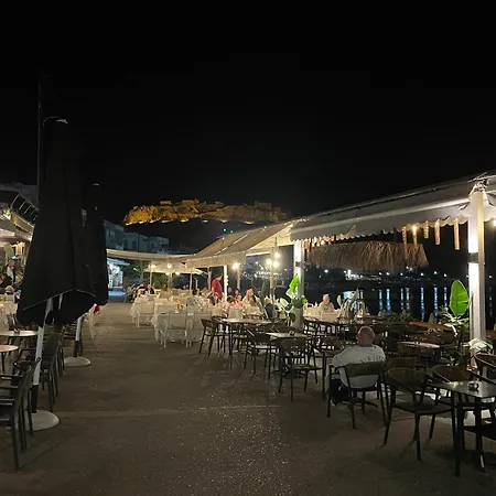 בית נופש Mediterranean Retreat *