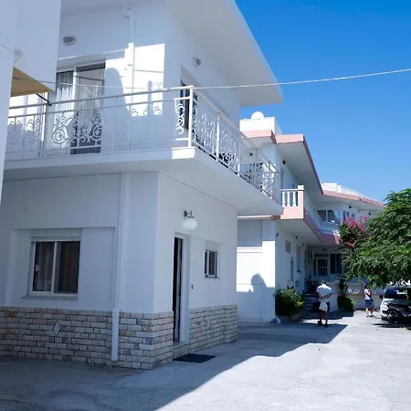 בית נופש Mediterranean Retreat *