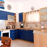 Mediterranean Retreat * Haraki