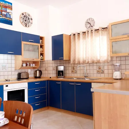 Mediterranean Retreat * Charaki